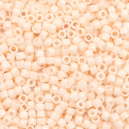 Abalorios Miyuki Delica's 11/0 Opaque light peach DB-1492