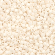 Abalorios Miyuki Delica's 11/0 Opaque bisque white DB-1490