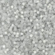 Abalorios Miyuki Delica's 11/0 Silk satin dyed shadow gray DB-1816