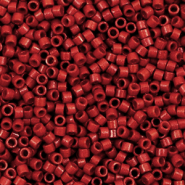 Abalorios Miyuki Delica's 11/0 Duracoat opaque dyed garnet red DB-2354