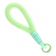 Cordón para móvil trendy peluche Verde pastel-verde menta