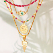 Set de inspiraciones Déjate inspirar con los nuevos colgantes y entrepiezas con símbolo de ojo