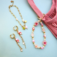 Nuevo  Nueva y alegre colección de abalorios acrílicos