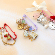 Nuevo Must-have broche imperdible decorativo con ojales