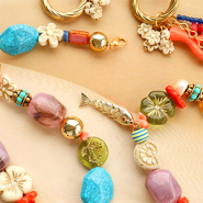 Nuevo Bellos abalorios acrílicos con detalles dorados