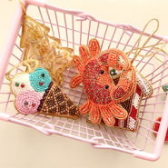 Set de inspiraciones Decora tu colección navideña con colgantes trendy navideños