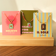 Nuevo  Colgantes de tela hechos a mano y tarjetas