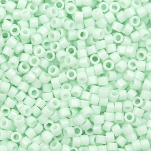 Abalorios Miyuki Delica's 11/0 Opaque light mint green DB-1496-1