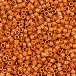 Abalorios Miyuki Delica's 11/0 Duracoat opaque dyed persimmon brown DB-2108