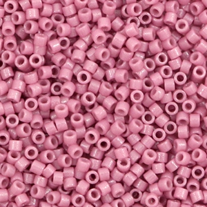 Abalorios Miyuki Delica's 11/0 Duracoat opaque dyed hydrangea purple DB-2137