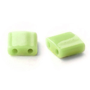 Abalorios Miyuki tila 5x5mm Opaque luster chartreuse green TL-439