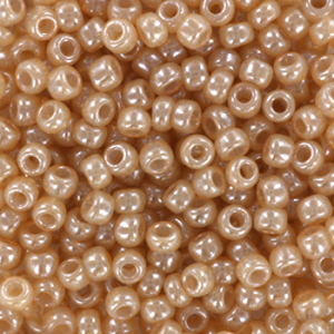 Rocalla Miyuki 8/0 Ceylon translucent jasmine rose 8-2370