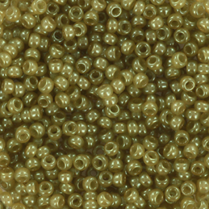 Rocalla Miyuki 11/0 Ceylon translucent celery green 11-2374