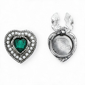 Cubrebotones coraz&oacute;n con imitaci&oacute;n de perlas Plateado-verde esmeralda-blanco