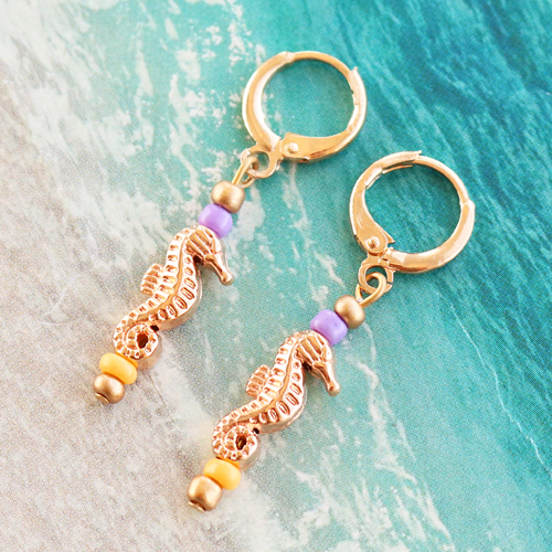 Estos dise&ntilde;os de joyer&iacute;a est&aacute;n hechos con la colecci&oacute;n met&aacute;lica DQ de verano