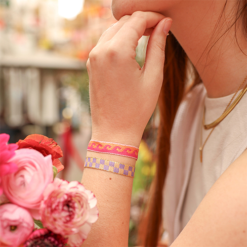 Tiempo de inspiraci&oacute;n con cinta con texto y tarjetas de joyer&iacute;a &uacute;nicas