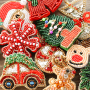 Combina & mezcla: broches navide&ntilde;os con formas festivas 