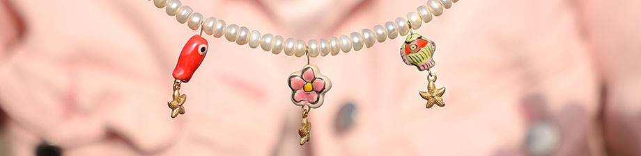 Abalorios de cer&aacute;mica diversos 