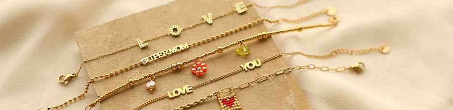 Novedades en pendientes y pulseras de acero inoxidable