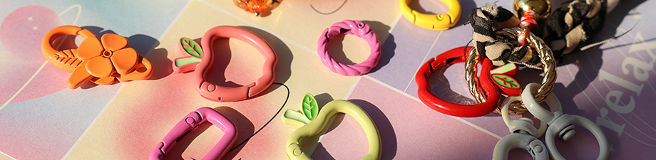 Fornituras para llavero coloridas imprescindibles Fornituras para llavero coloridas imprescindibles